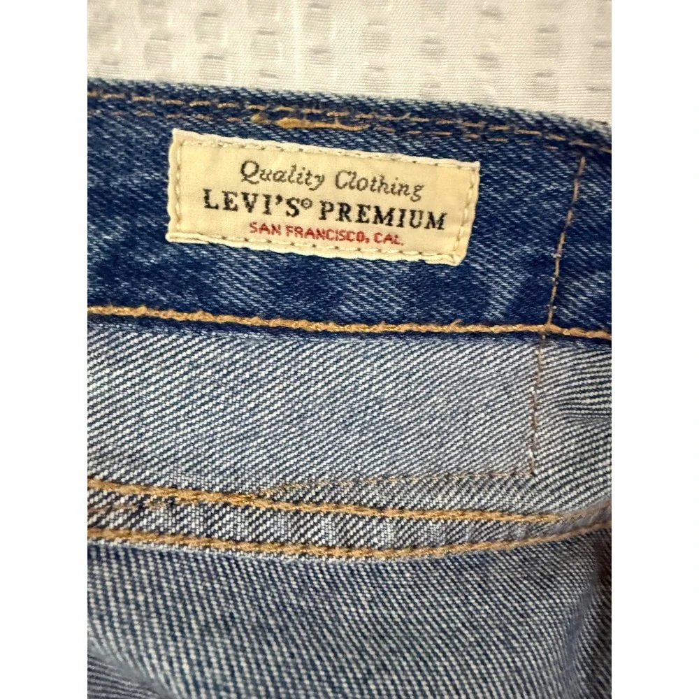 Levis 501 Original Fit Mens Jeans 40x30 Medium Wash Blue Straight Leg Button Fly